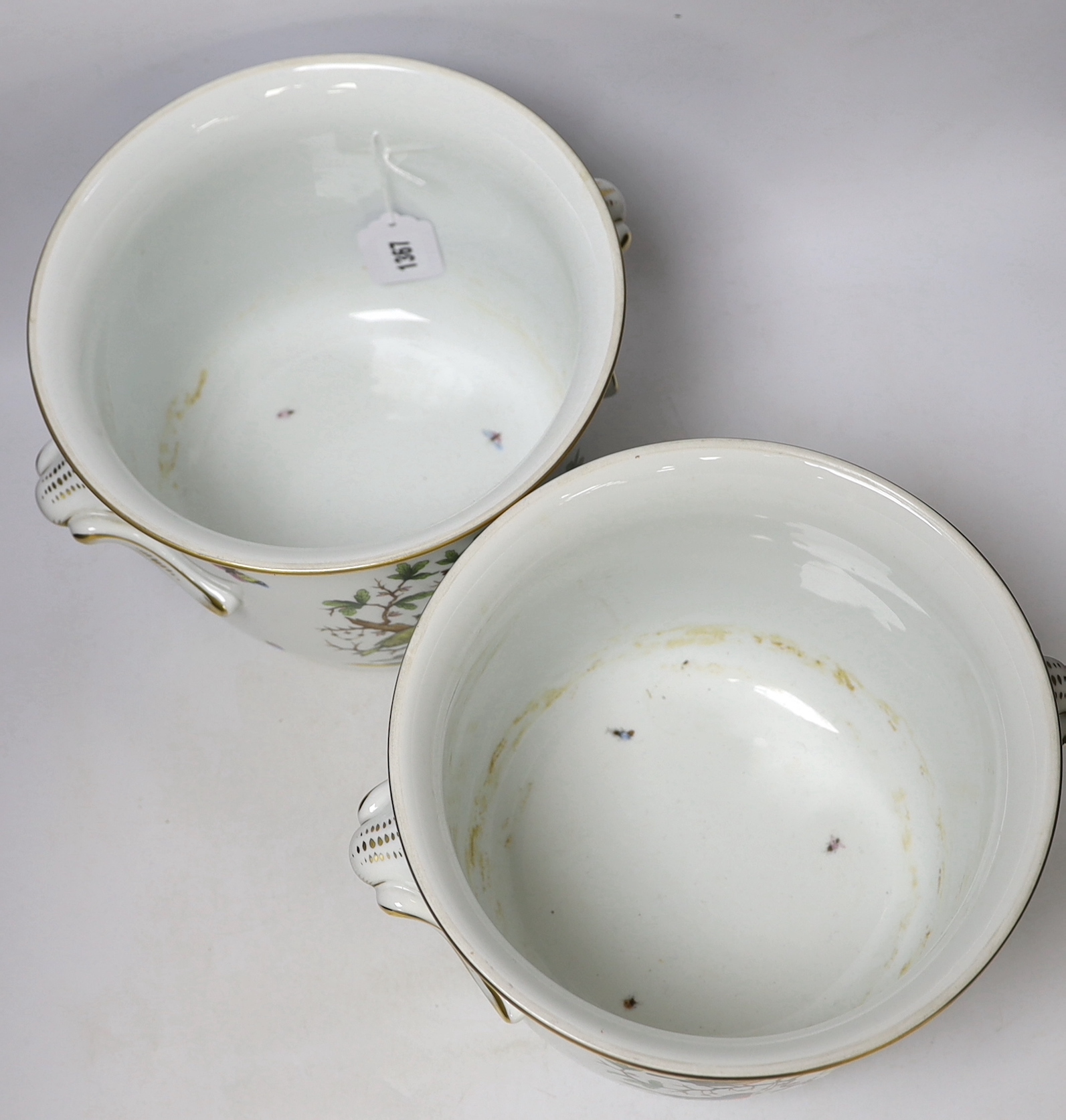 A pair of large Herend Rothschild 'birds' pattern jardinieres, 20.5cm tall